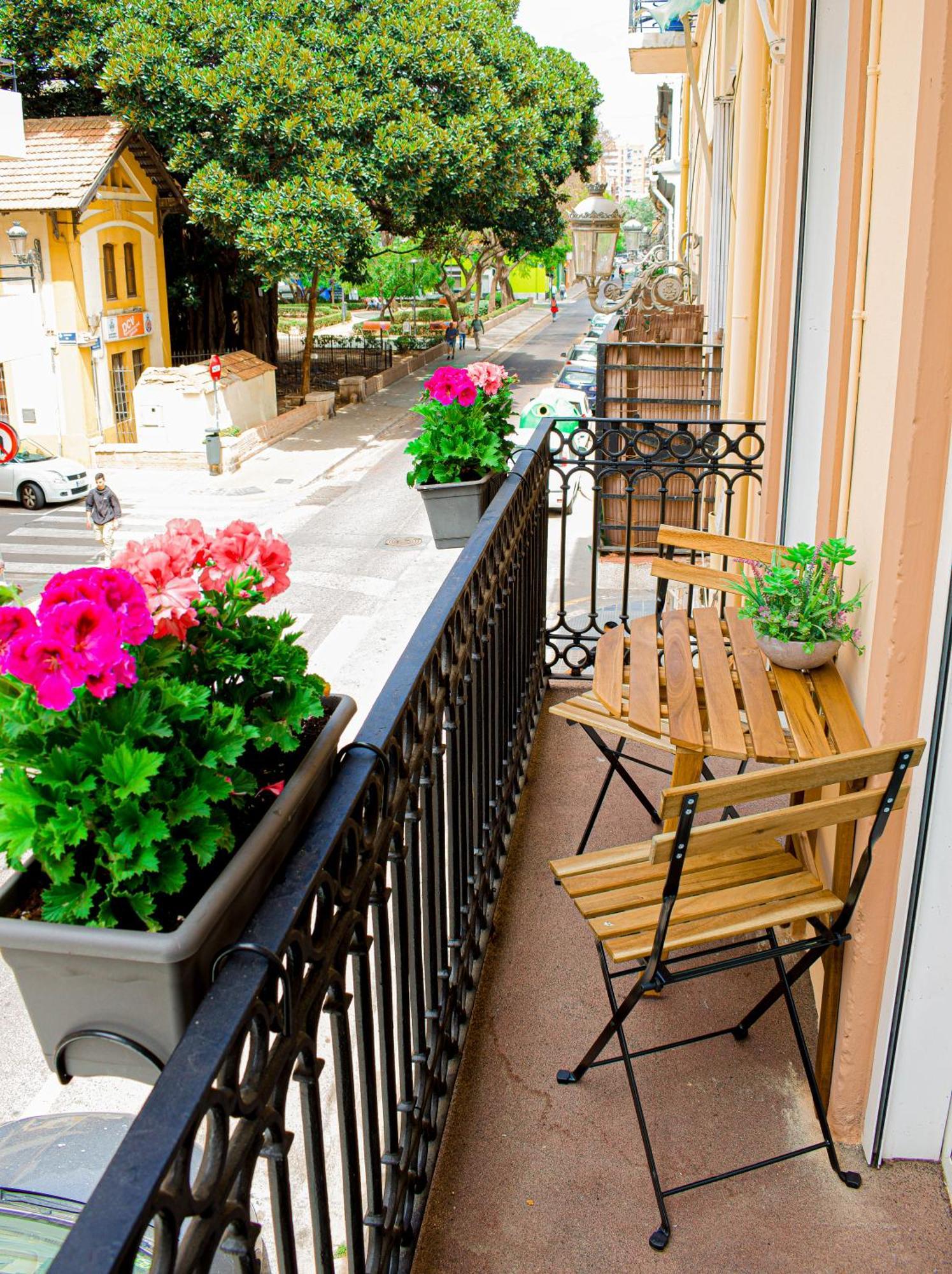 Your Home In Valencia Exterior photo